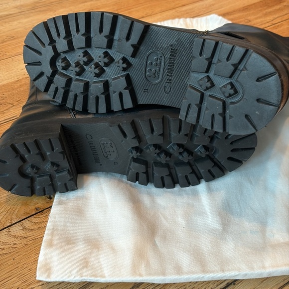 La Canadienne leather Boots w/Dustbag. Size 11 - Picture 3 of 11